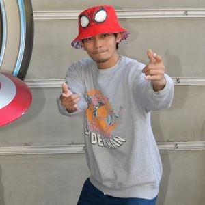 Meet your Posher, Carlito